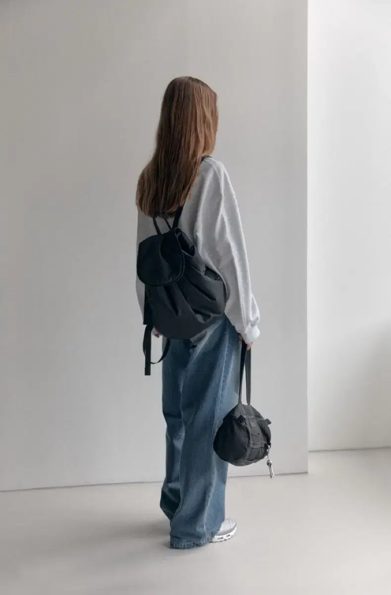 로우클래식 백팩 DRAWSTRING PADDED BACKPACK